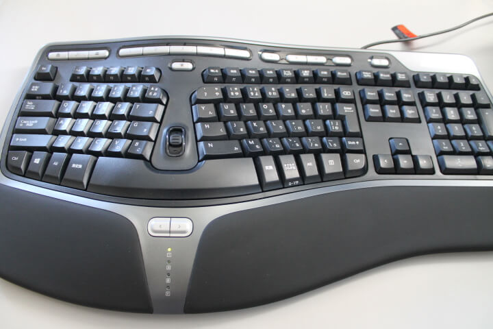 マイクロソフト キーボード 有線/人間工学デザイン Natrual Ergonomic Keyboard 4000 B2M-00029 