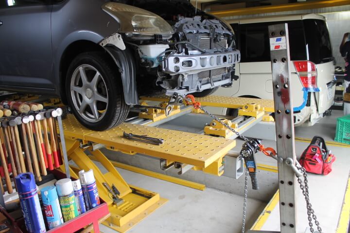 トヨタ ラクティス バンパー下側フレーム修理