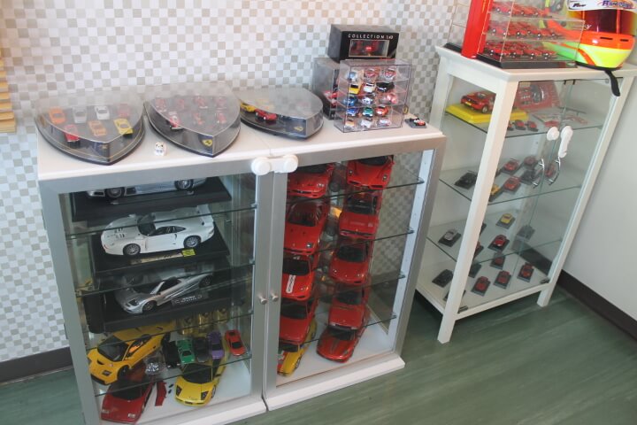 スーパーカーのミニカーコレクション