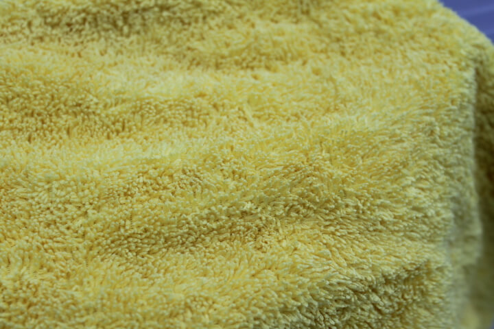 カークランドマイクロファイバータオルの表面の毛足