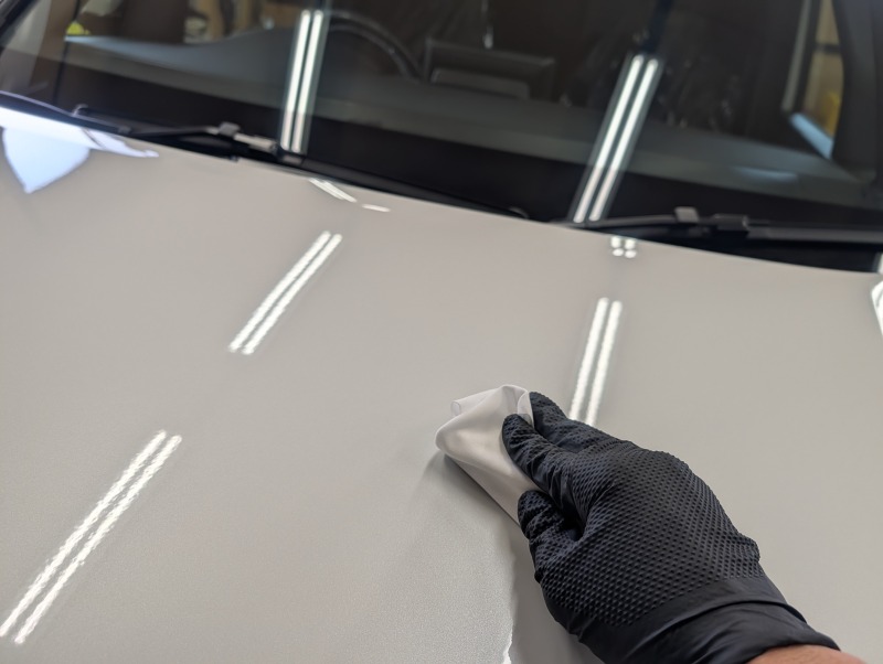 車のコーティング剤の塗り込みにYクロスが有効