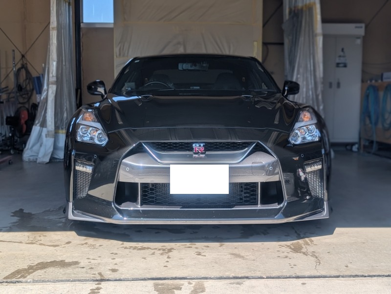 ニッサン R35 GT-R ボディー磨きとセラミックコーティング施工